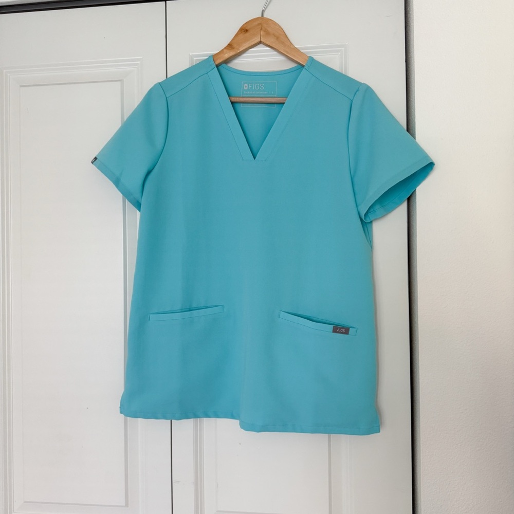 Figs 1597 Neon Blue Casma Top